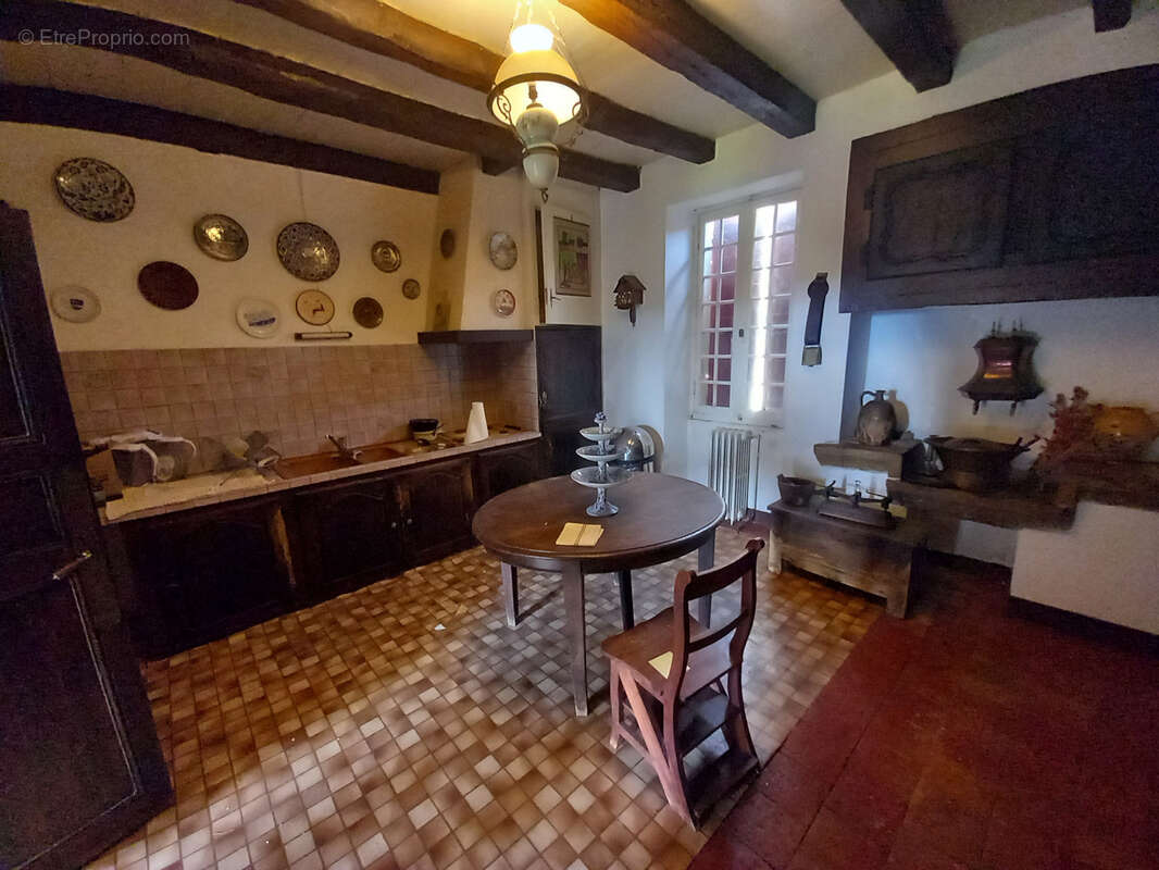 Maison à LACAPELLE-CABANAC