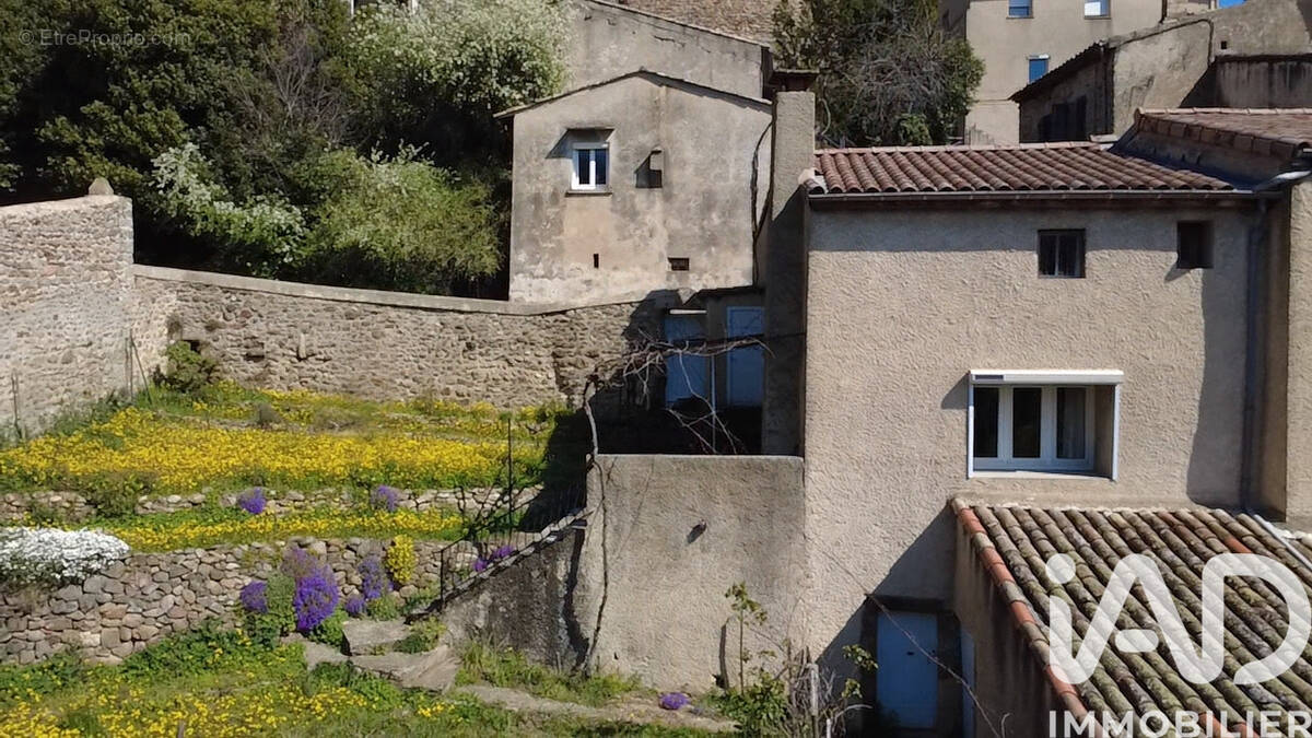 Photo 1 - Maison à CHARMES-SUR-RHONE