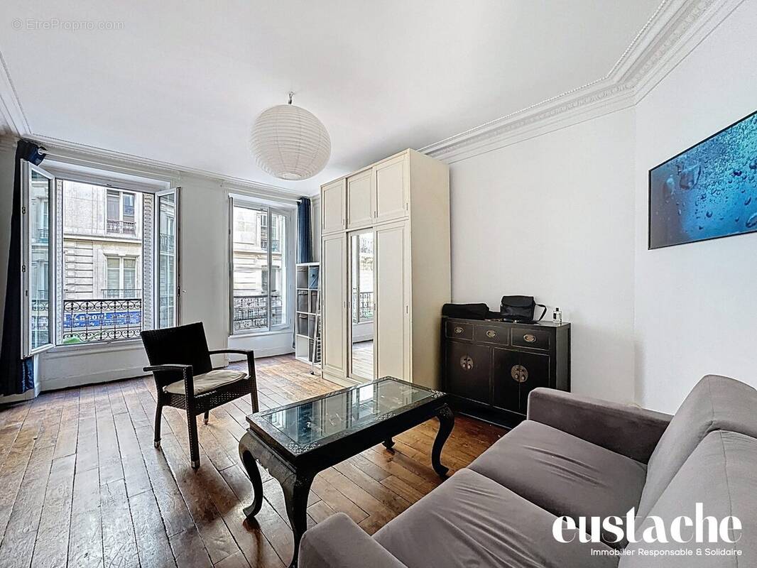 Appartement à PARIS-10E
