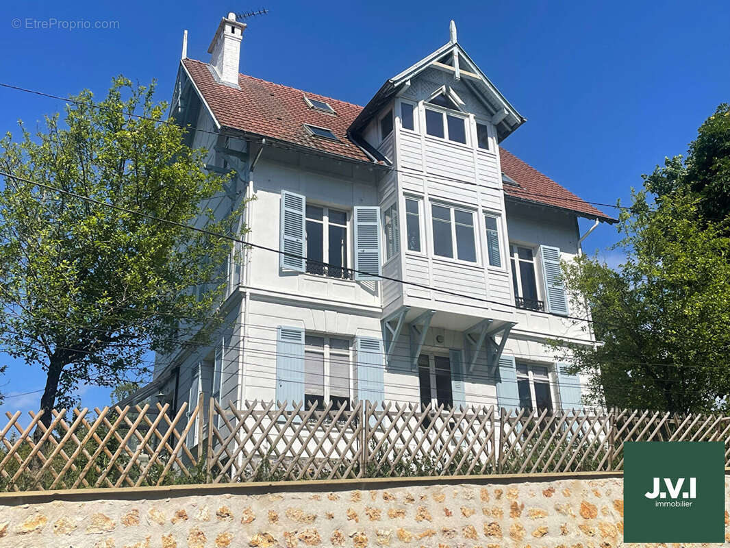 Maison à MONTMORENCY