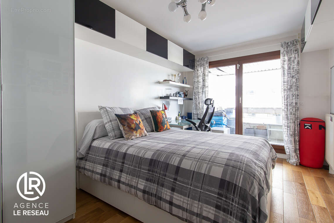 Appartement à LEVALLOIS-PERRET