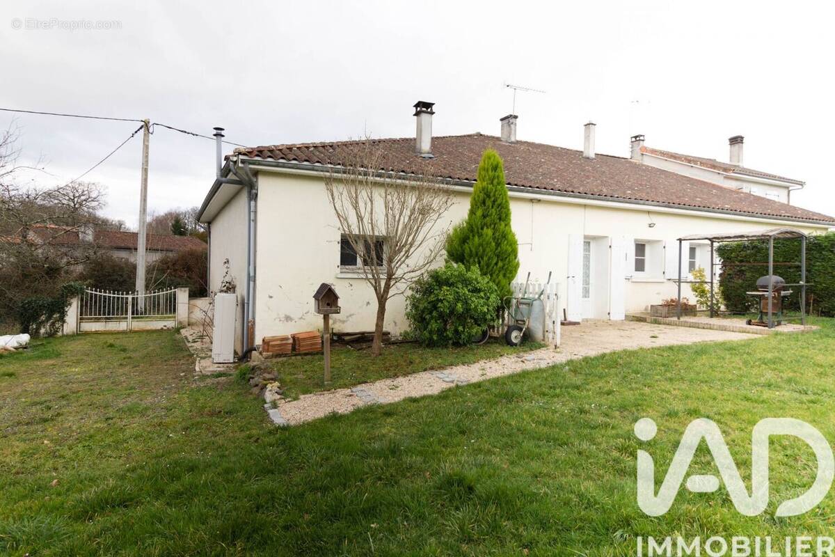 Photo 1 - Maison à EXIDEUIL