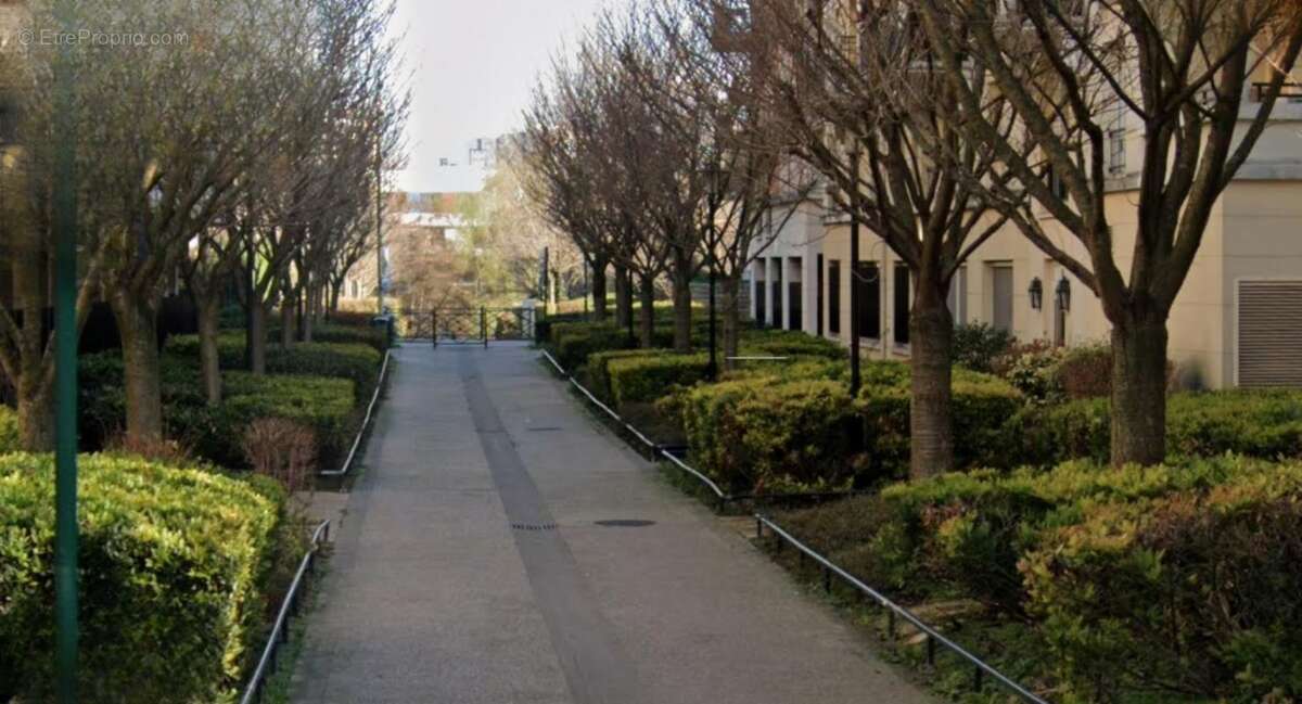 Appartement à VILLENEUVE-LA-GARENNE