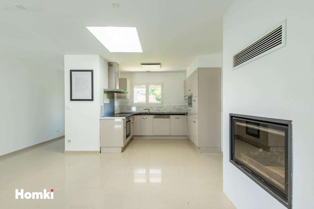 Maison/Villa T5 de 90 m2 à Cornebarrieu 31700 - photo 3