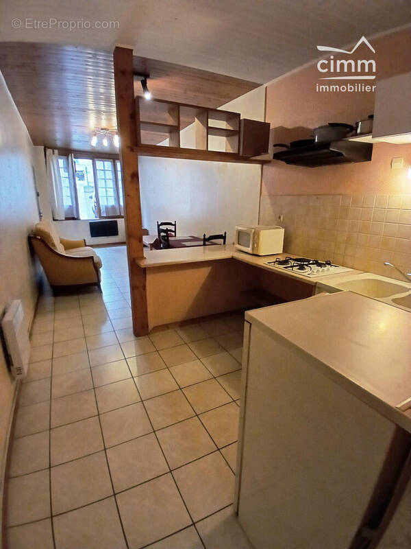 Cuisine-salon Rdc - Appartement à TULLINS