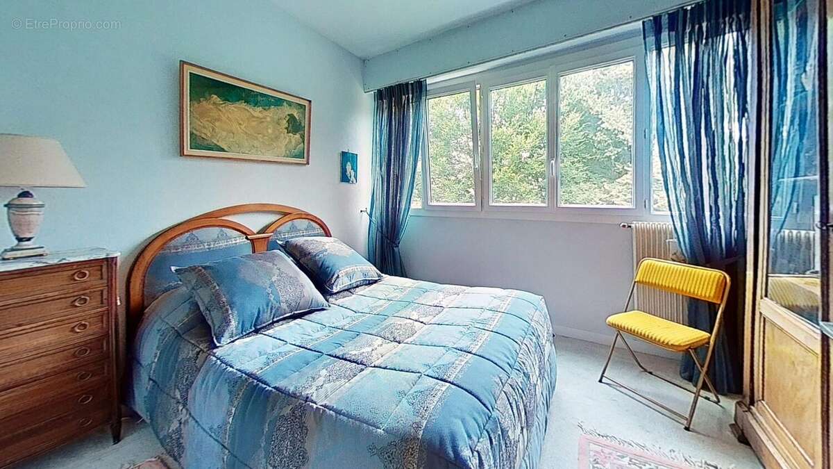 Appartement à VAUX-LE-PENIL