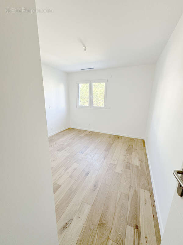 Maison à LE PERREUX-SUR-MARNE