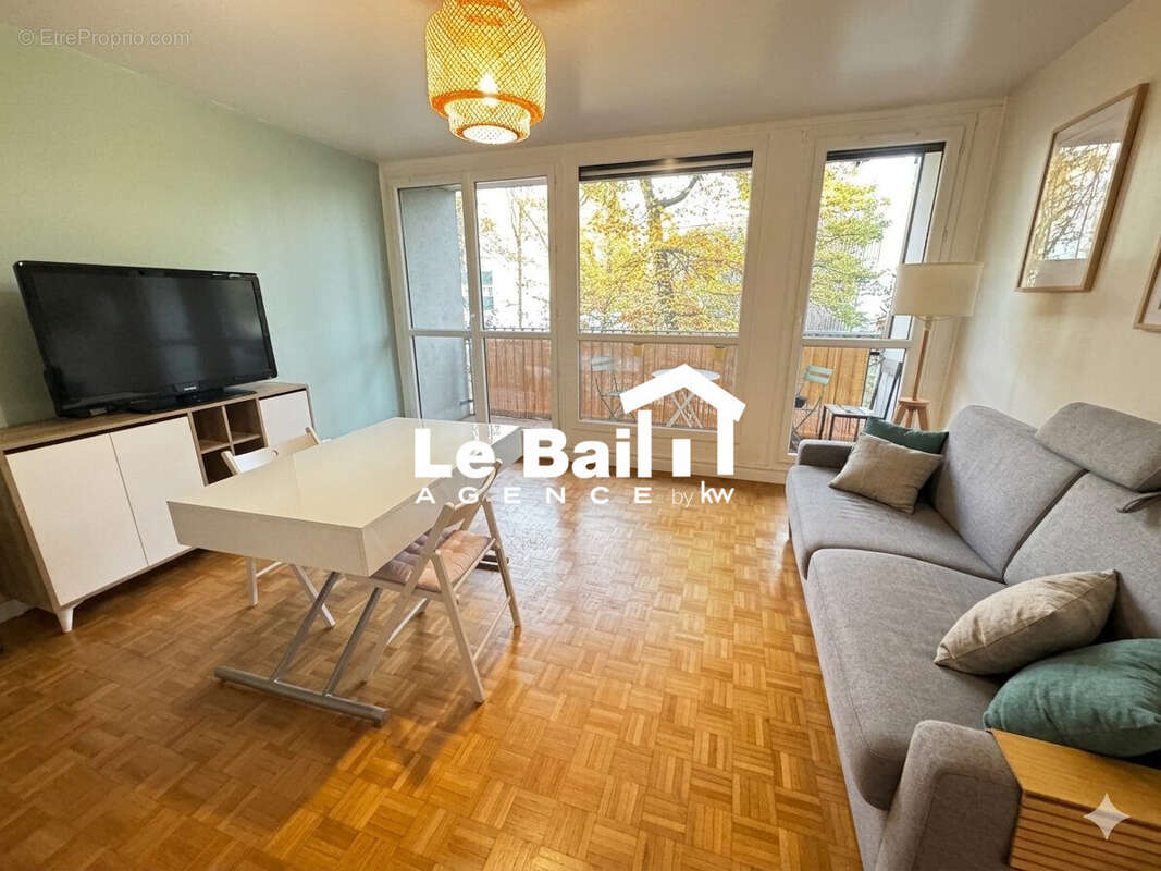 Appartement à MERY-SUR-OISE