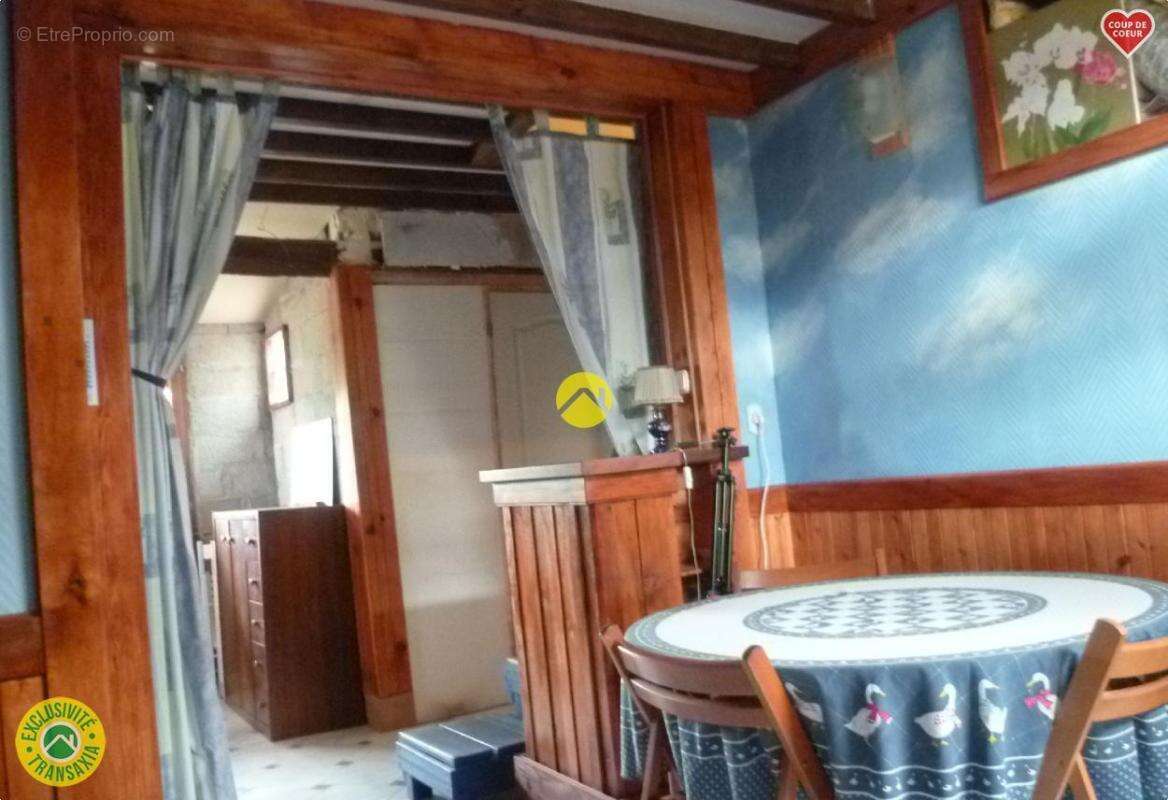 Maison à SAINT-AMAND-MONTROND