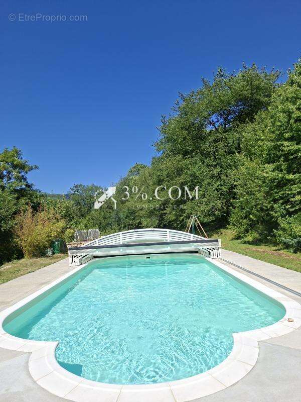 Mas en pierre de pays de 236 m2 avec piscine sur terrains de - photo 4