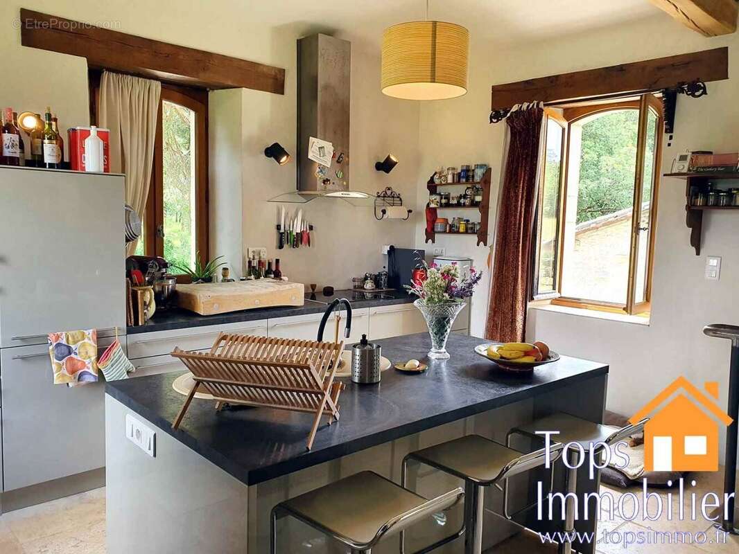 Maison à SAINT-ANTONIN-NOBLE-VAL