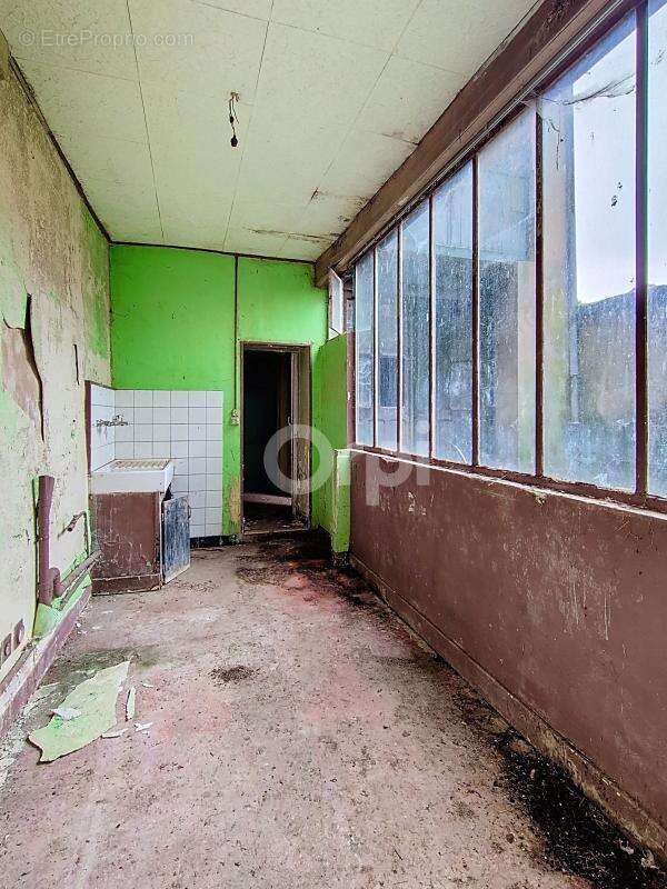 Maison à DOULEVANT-LE-CHATEAU