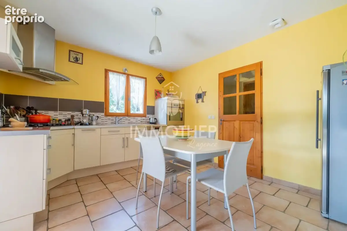 Maison 5 pièces 135 m² à vendre à Moirans (38430) - photo 4