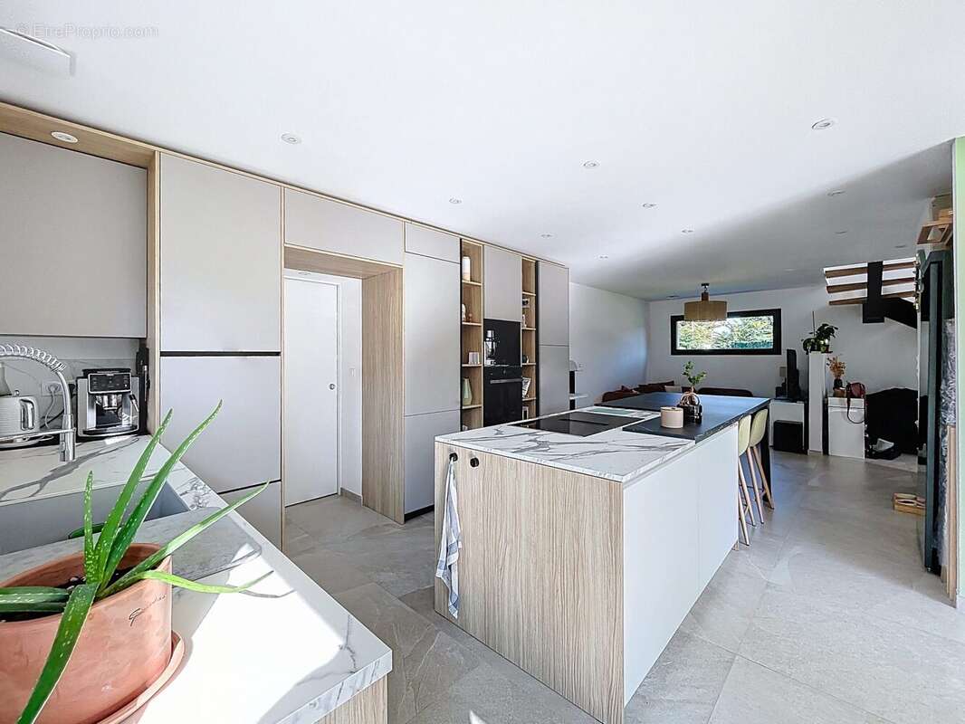 Maison à VILLEFRANCHE-SUR-SAONE