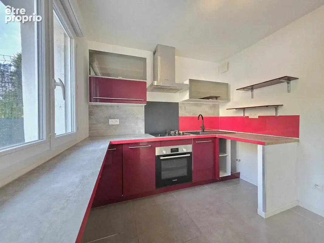 Bel appartement T3 en rez de jardin. - photo 3