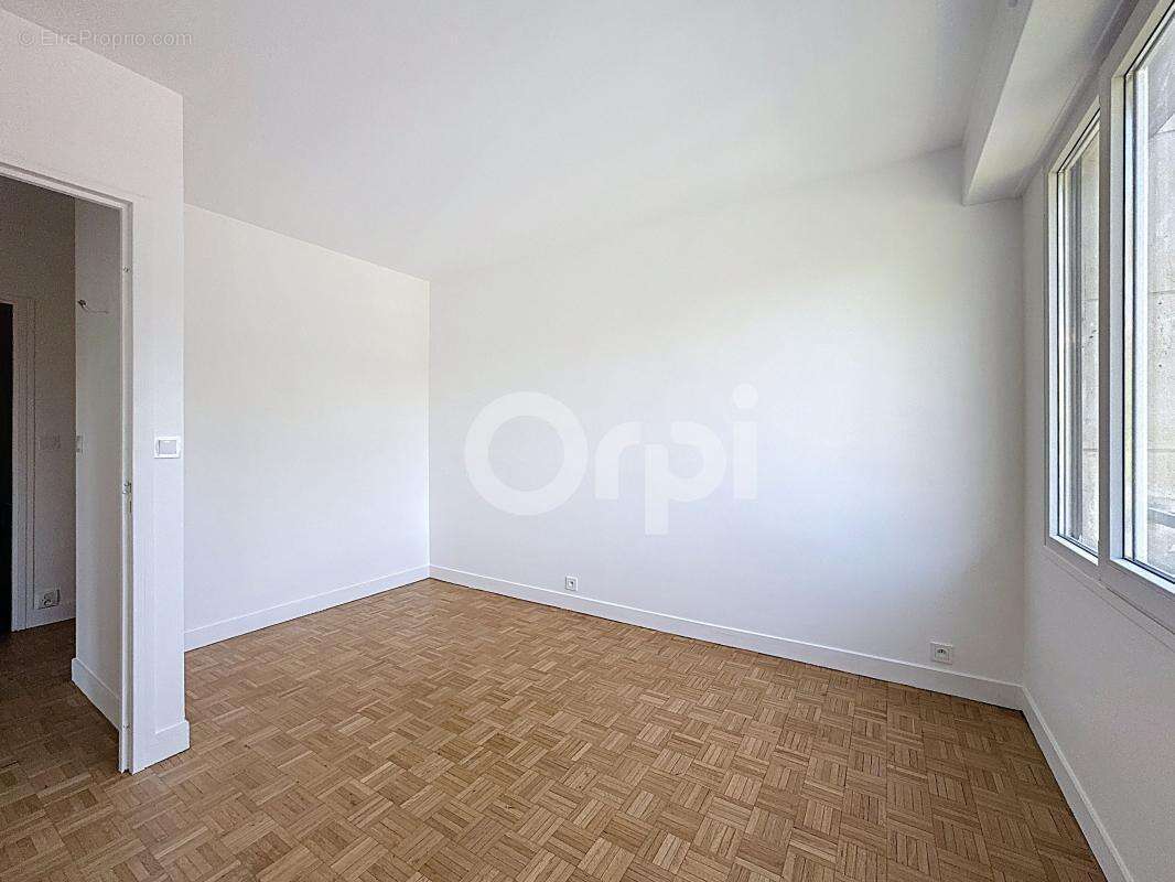 Appartement à FONTENAY-SOUS-BOIS