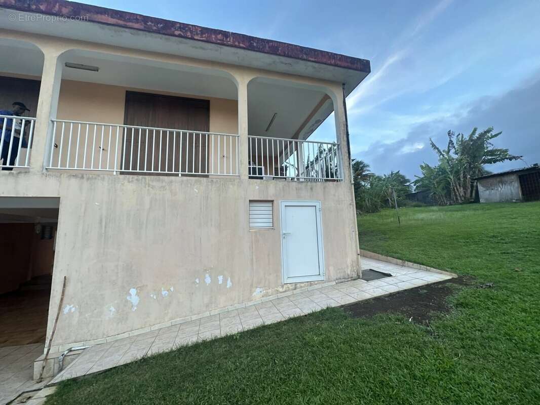 Maison à SAINTE-ROSE