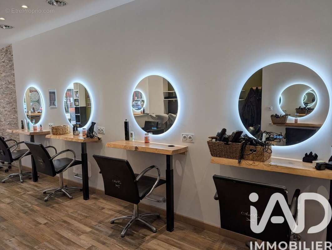 Photo 6 - Commerce à LA FLECHE