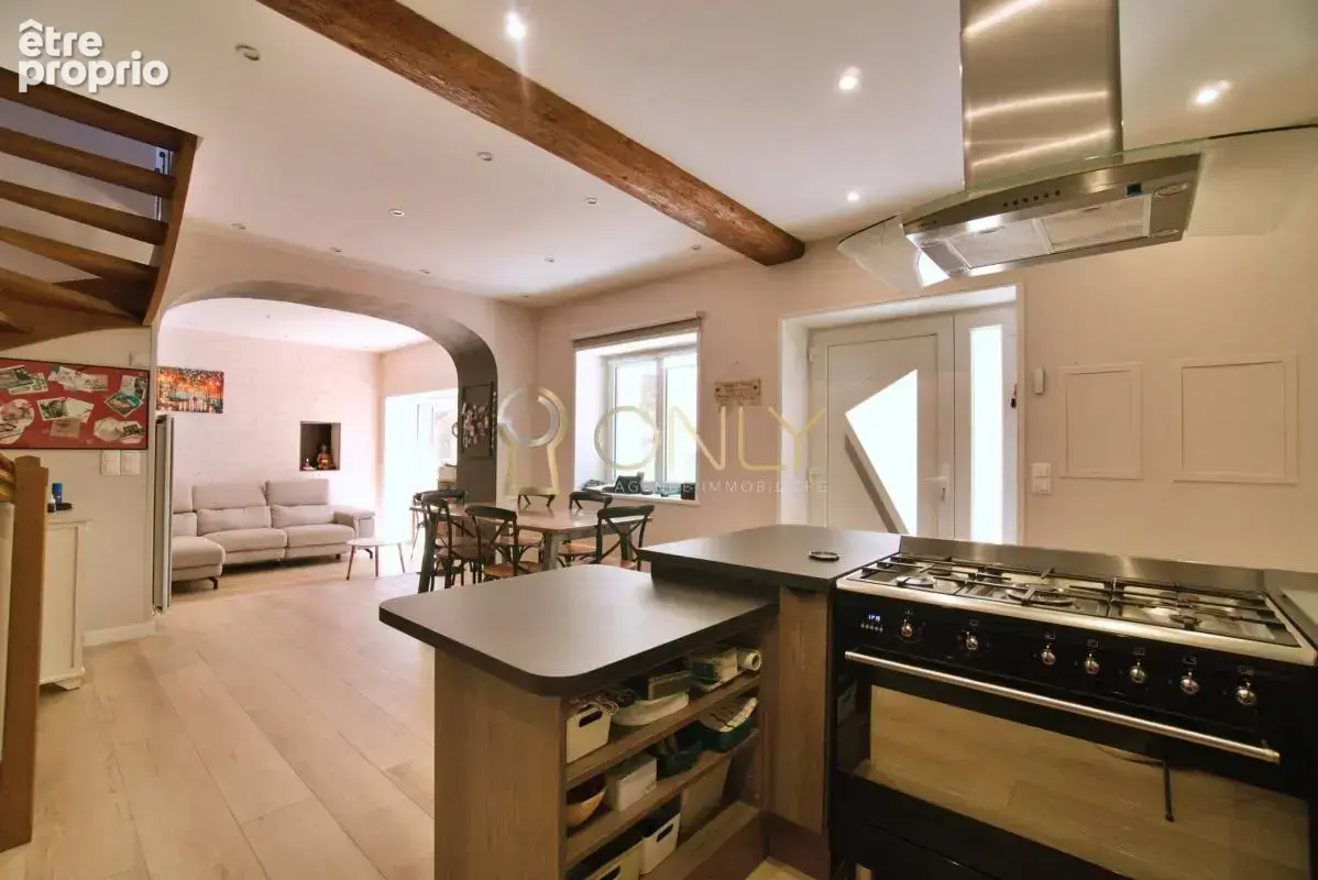 Saint-Julien- Maison - 4 chambres - photo 13