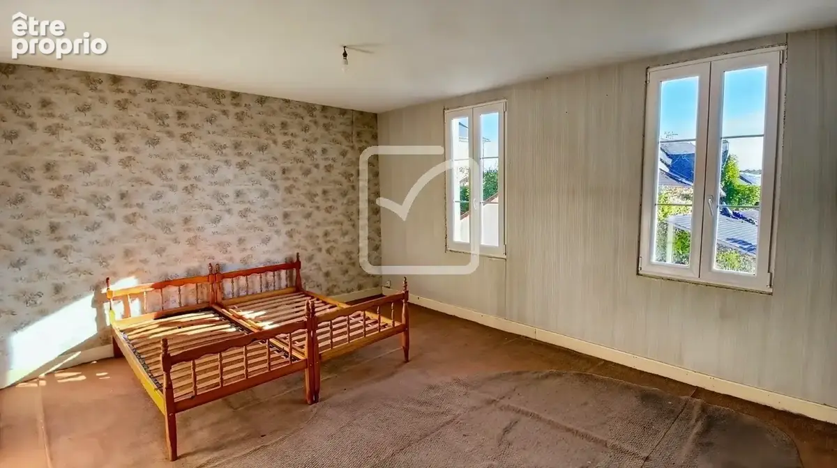 Maison de ville avec jardin et potentiel   Centre de Martel - photo 7