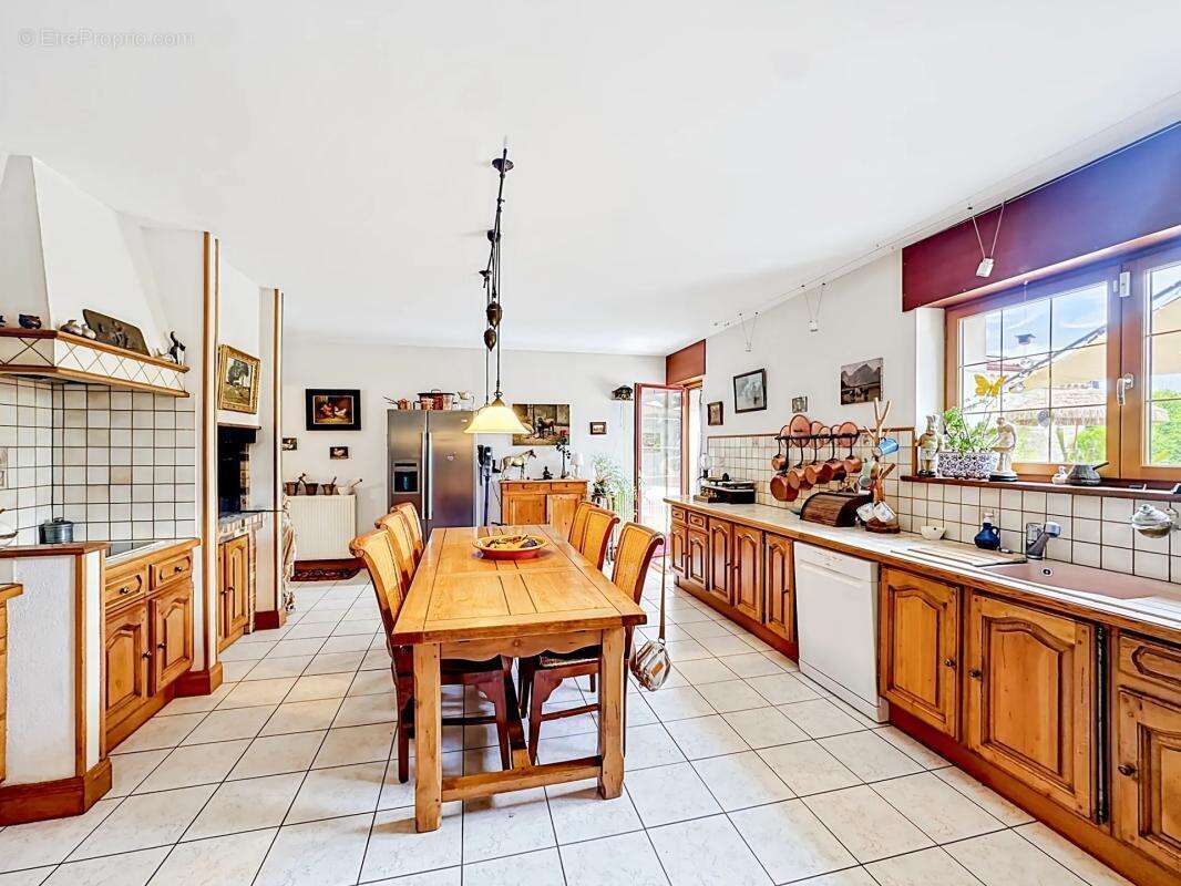 Maison de 10 pièces et 467 m² habitables - photo 6