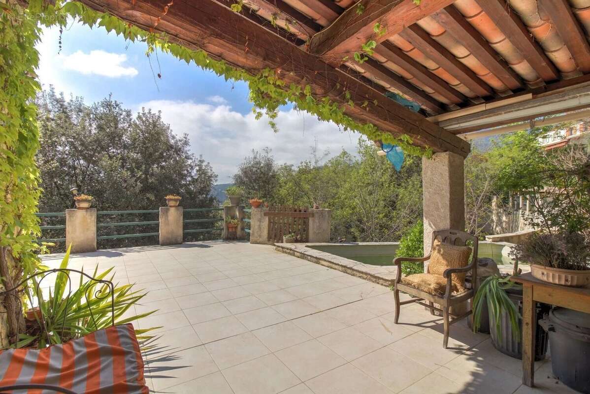 Maison à SAINT-MARTIN-DU-VAR