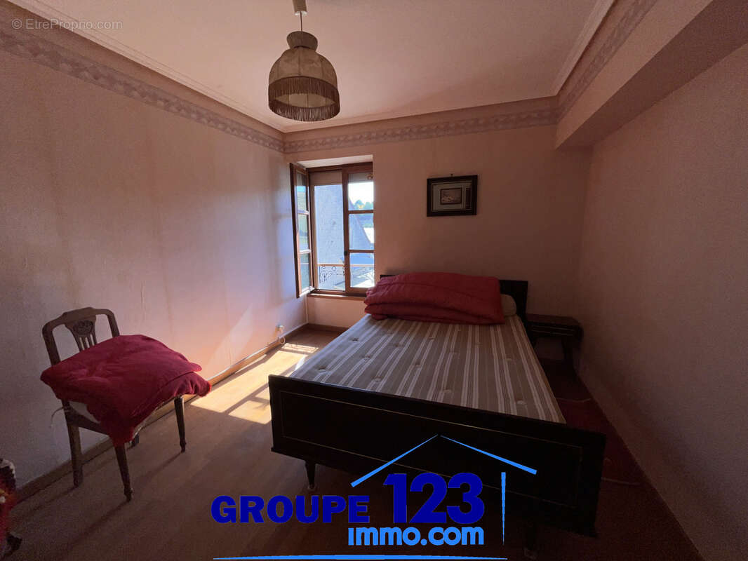À Charentenay, découvrez cette maison pleine de potentiel ! - photo 14