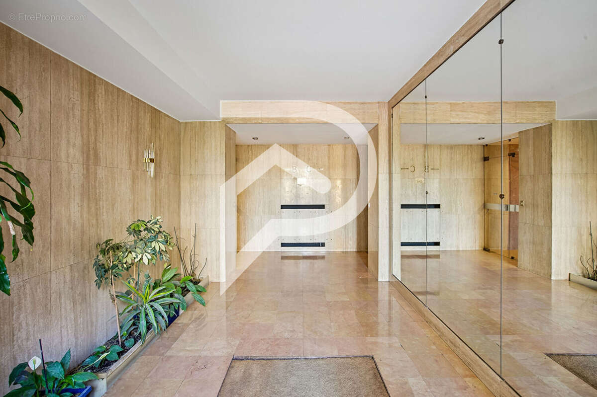 Appartement à COLOMBES