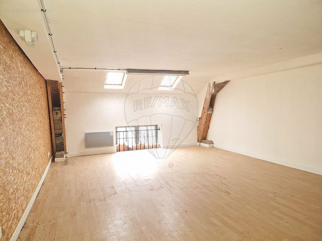 Commerce à FOURCHAMBAULT