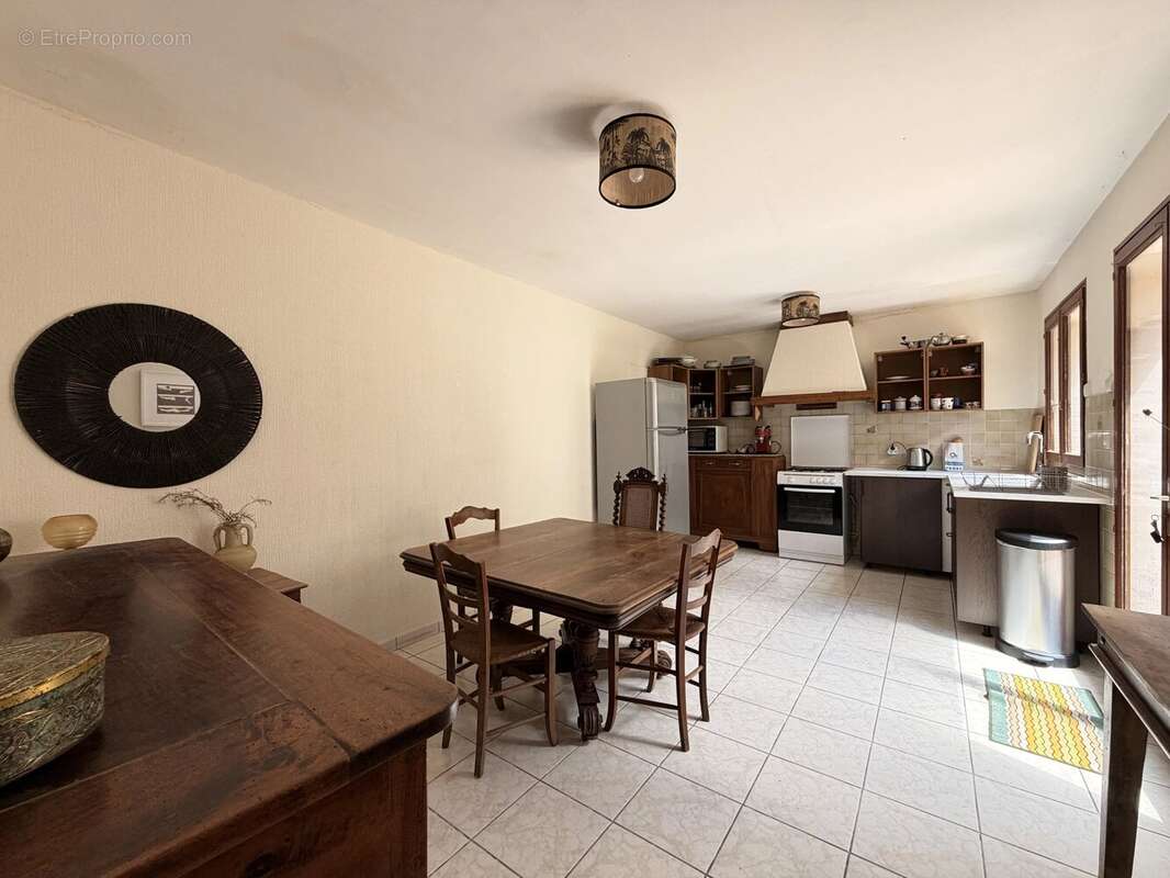 Charmante maison de caractère au cœur du village prisé de Verteuil-sur-Charente - photo 5