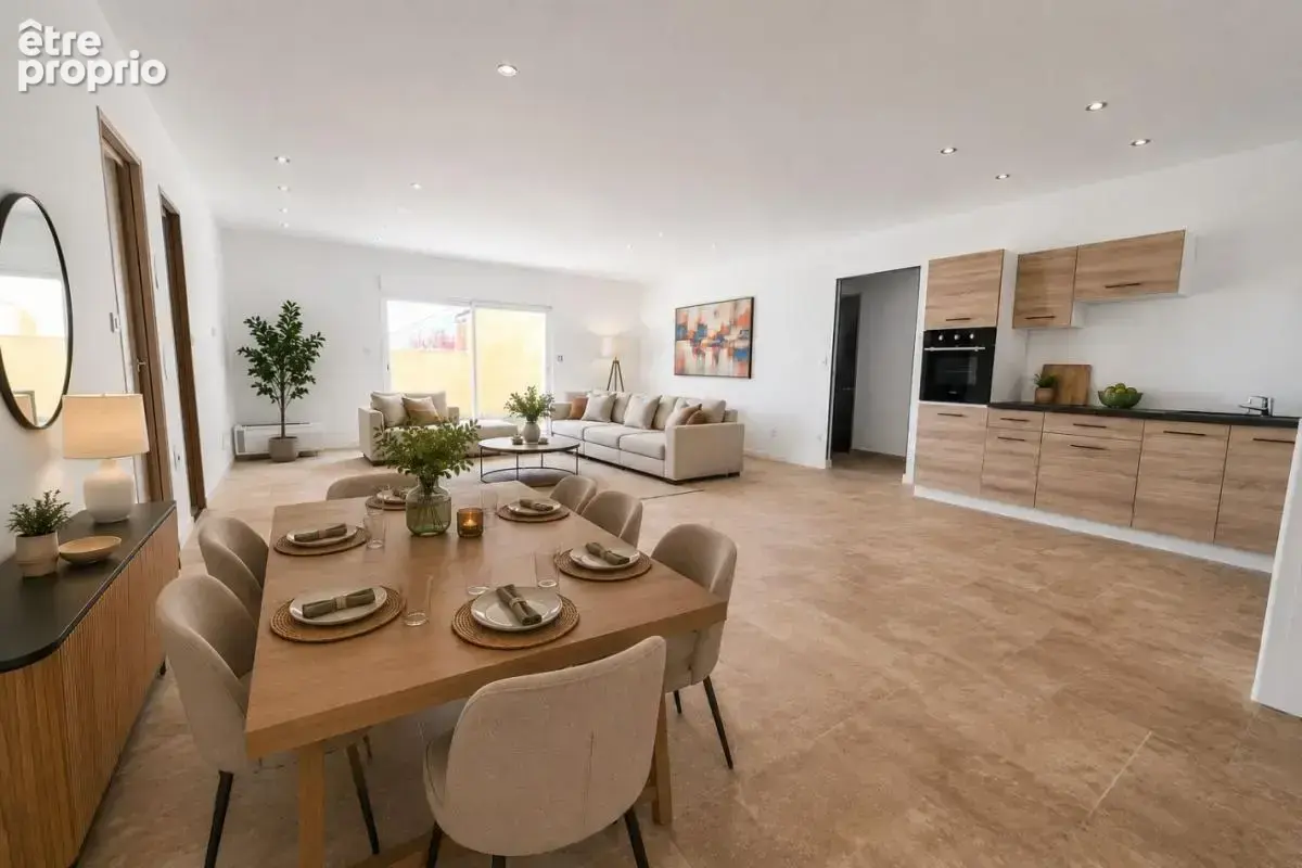 Maison 100 m² à Montceau-Les-Mines  - photo 1