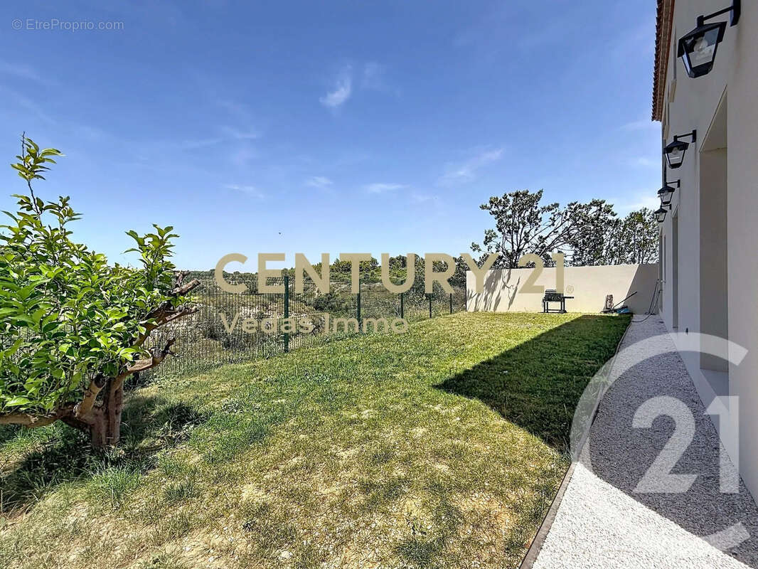 Maison 192 m² à Cournonterral  - photo 7