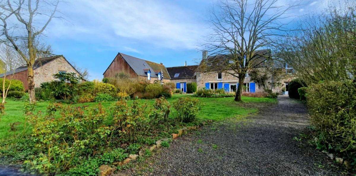 Maison à MONT-DOL