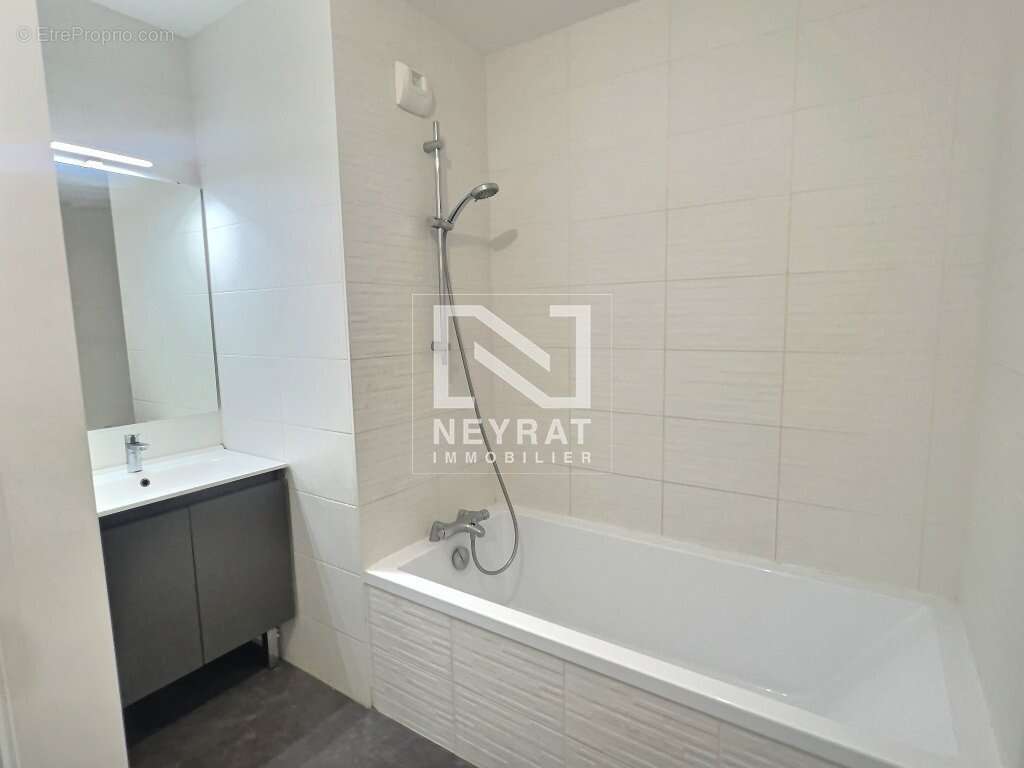 Appartement à CHENOVE