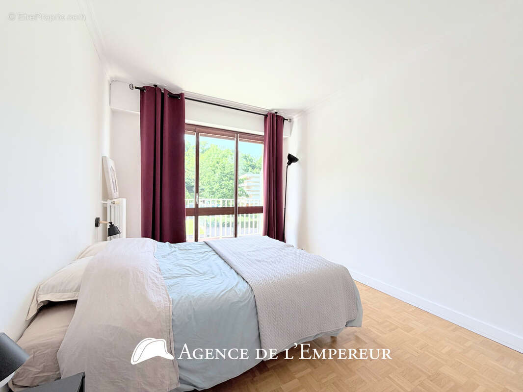 Appartement à LA CELLE-SAINT-CLOUD