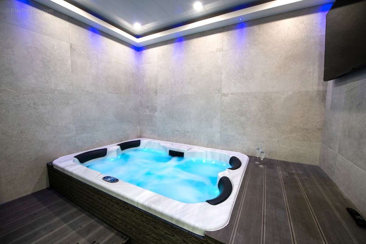 Maison de ville à vendre, 68m², 3 pièces, FRANCHEVILLE LE BAS (69340) - photo 3