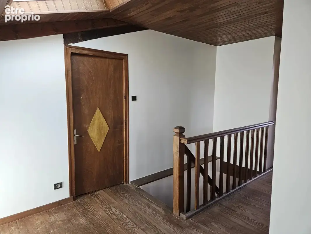 Ferme moderne avec une seconde maison à rénover - photo 19