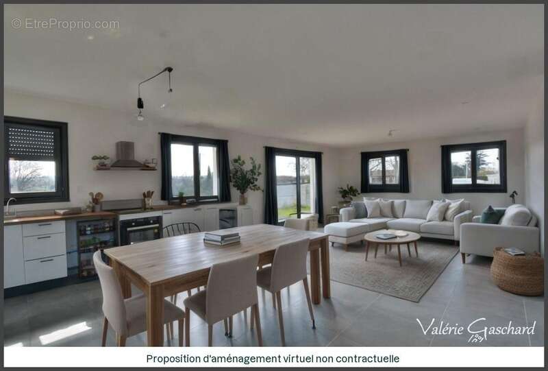 Maison à SAINT-MEDARD-DE-GUIZIERES