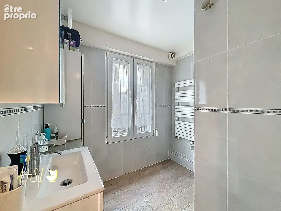 Immeuble La Garenne Colombes 10 pièce(s) 218 m2 - photo 8