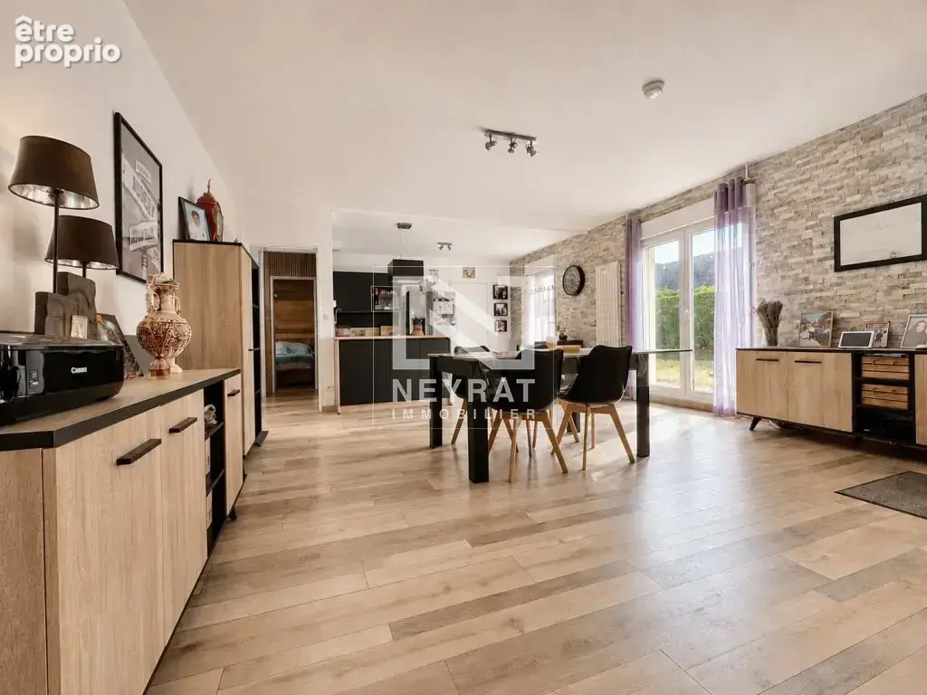 Une maison de plain-pied rénovée, avec extérieur et garage, dans un secteur recherché : une opportunité rare sur Sennecey-le-Gra - photo 11