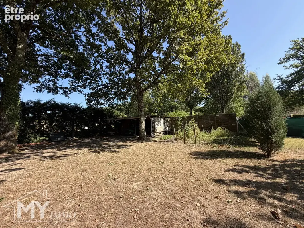 LA FORCE : Maison de 185 m² avec 5 chambres, jardin et piscine. - photo 26