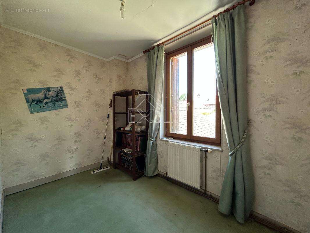 Maison à BENNECOURT