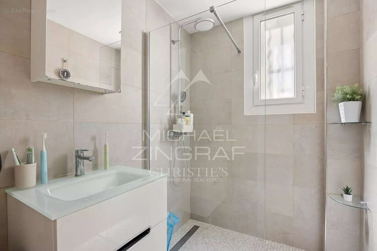 Appartement à BEAULIEU-SUR-MER