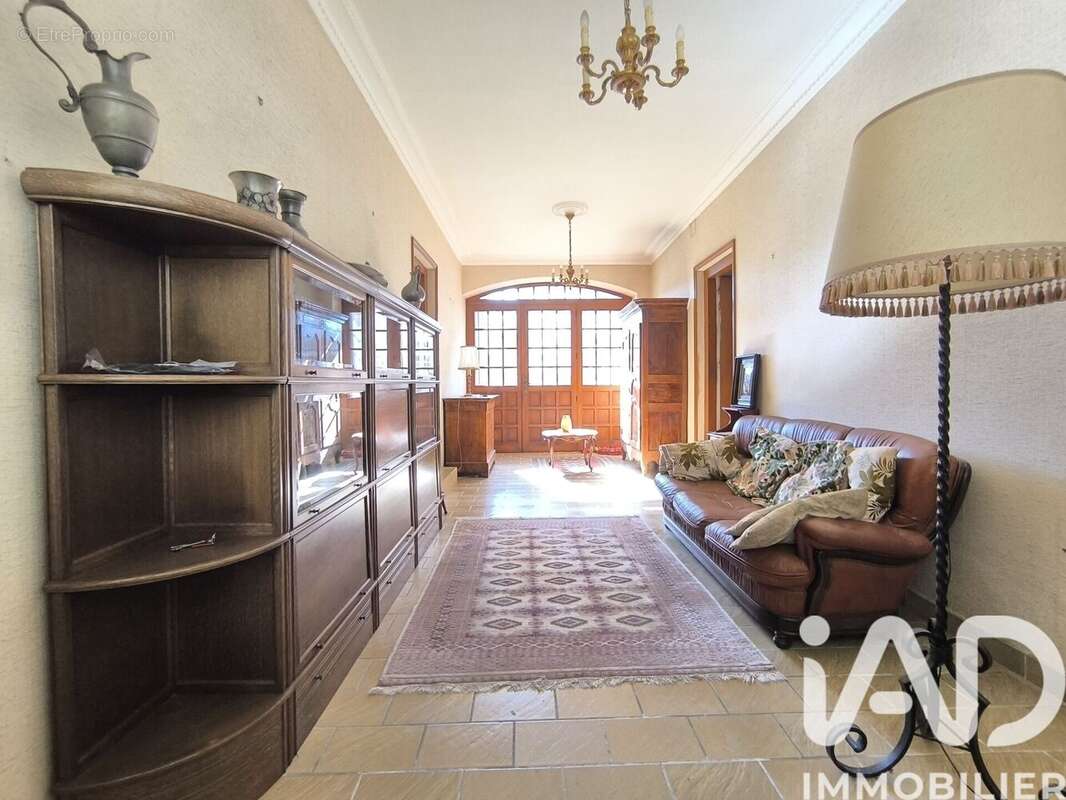 Maison 170 m² à Bellegarde-En-Marche  - photo 4