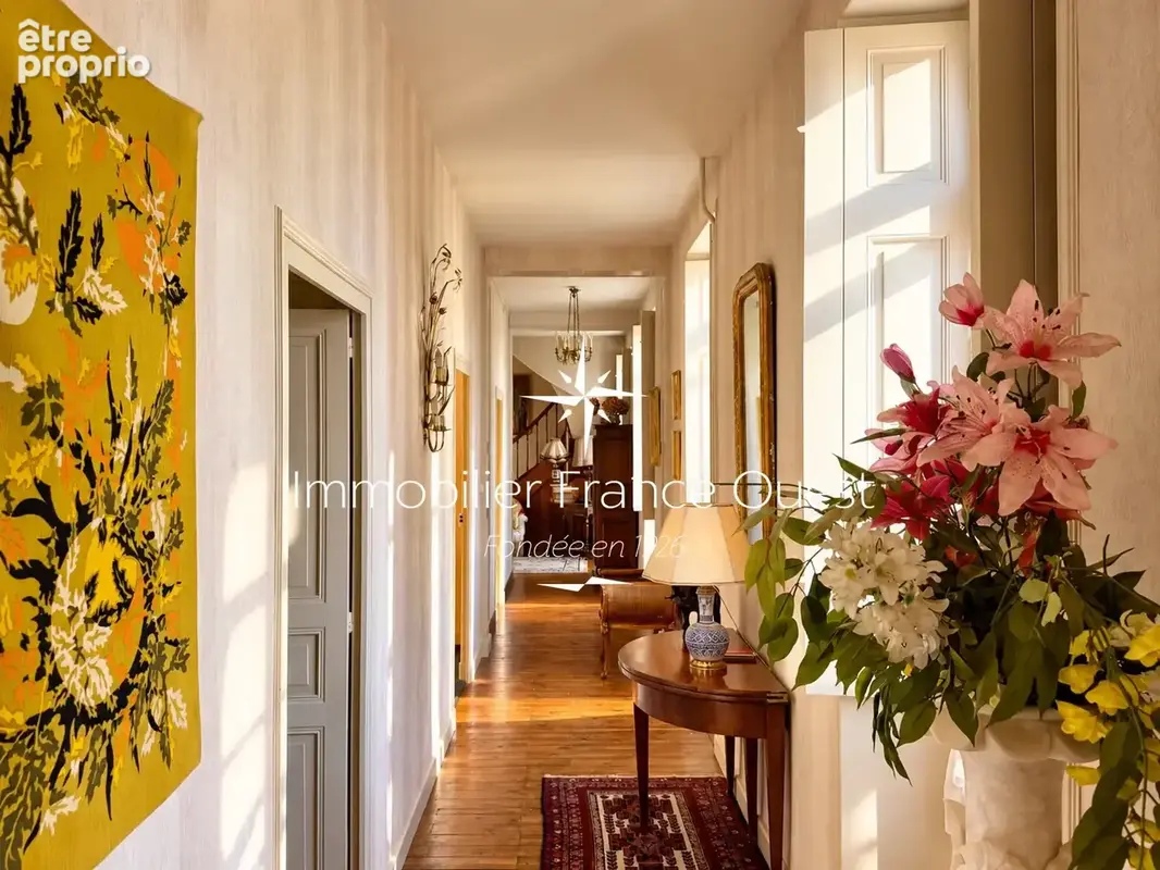 Élégante maison bourgeoise avec jardin au cœur de Candé (49) - photo 5