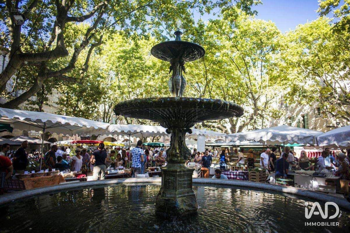 Photo 4 - Commerce à UZES