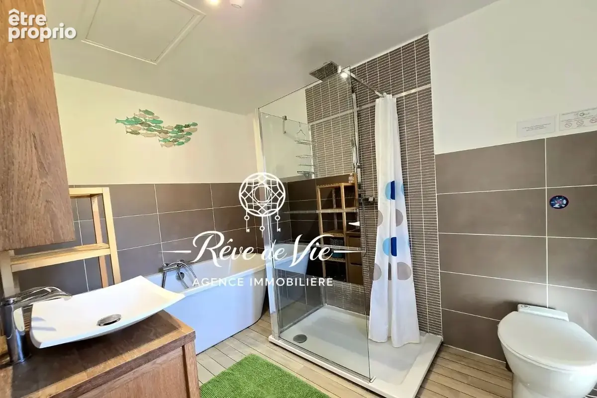 Maison 8 pièces sur 2 niveaux avec piscine - photo 10