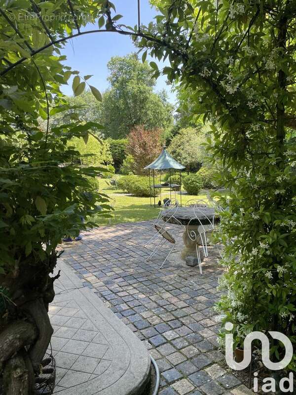 Photo 5 - Maison à LES ARTIGUES-DE-LUSSAC