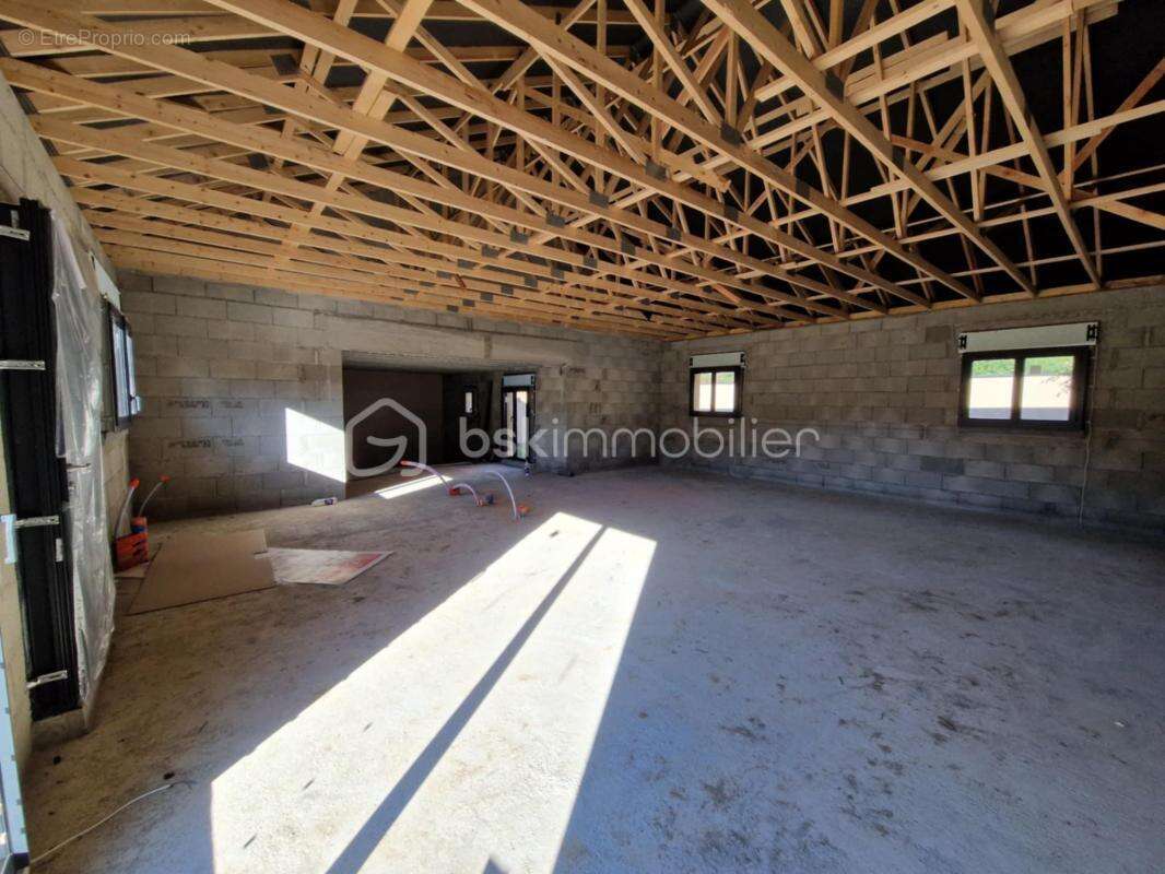 Maison à LA TOUR-DU-PIN