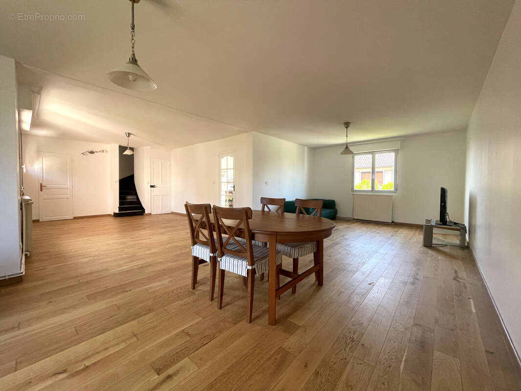 Maison à SAVIGNY-SUR-ORGE